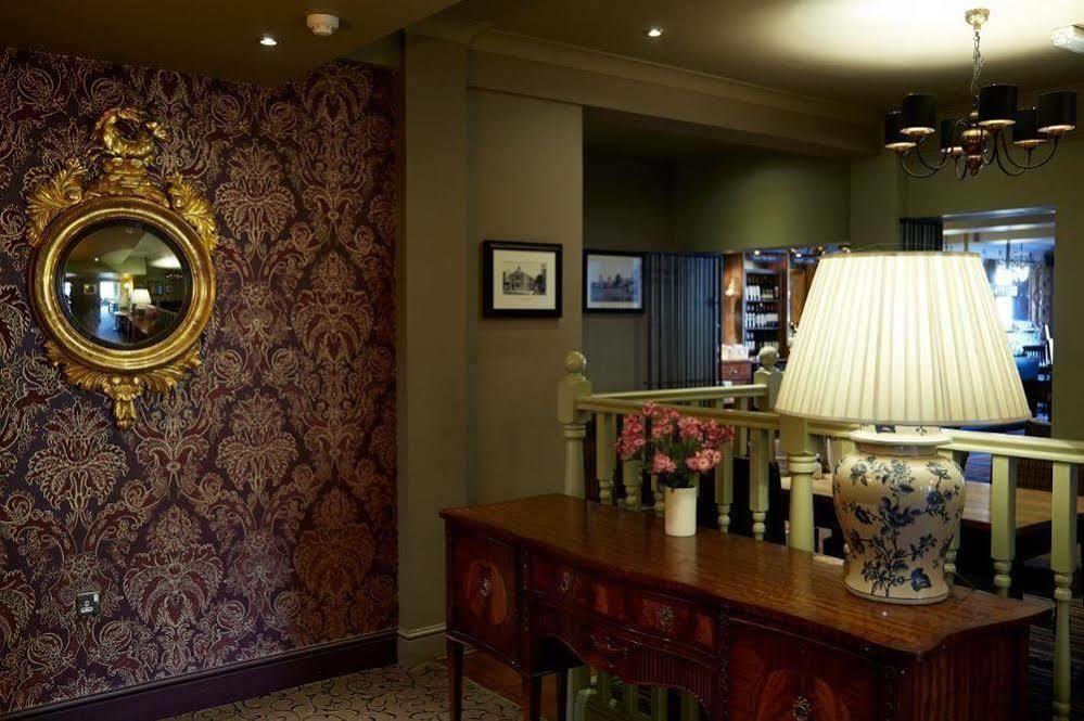 King'S Head Hotel By Greene King Inns Уимборн-Минстер Экстерьер фото